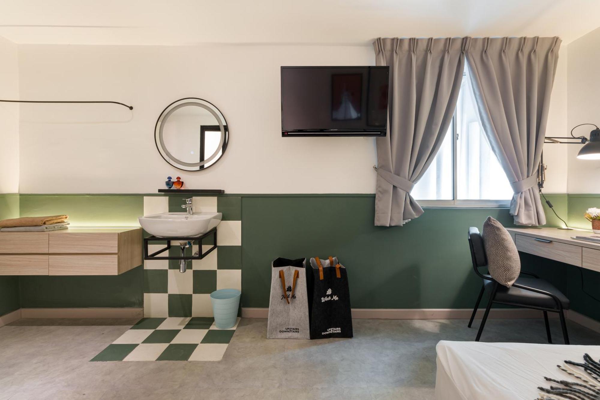 Upstairs Downstairs Coliving Bukit Bintang Rumah tetamu Kuala Lumpur
