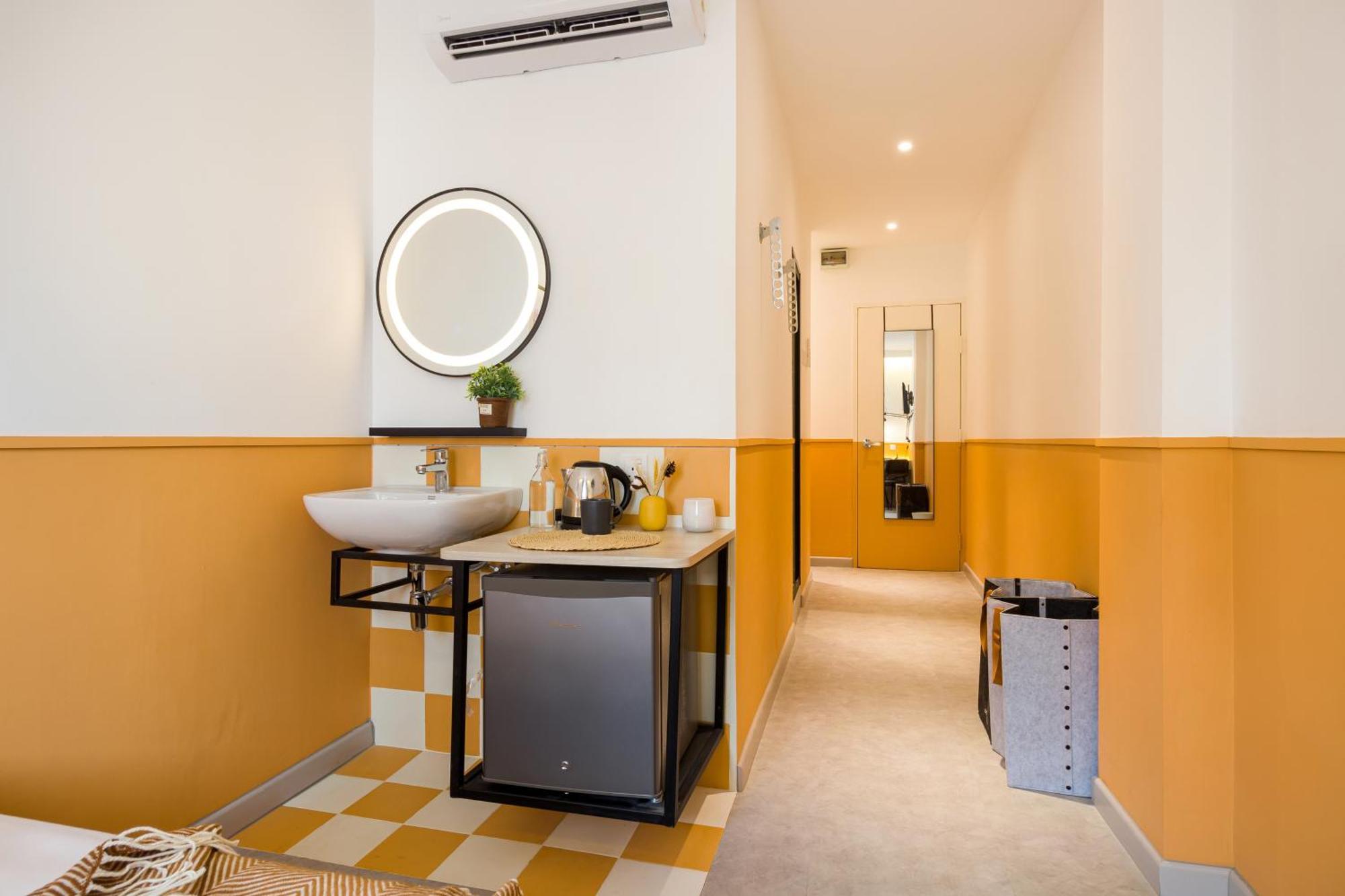 Upstairs Downstairs Coliving Bukit Bintang *
