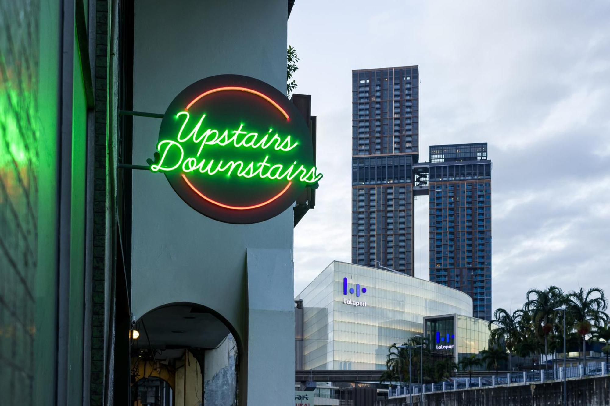 Upstairs Downstairs Coliving Bukit Bintang Rumah tetamu *
